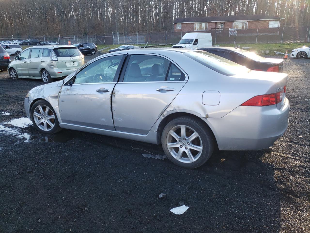 Image 2 of 2005 ACURA TSX  2005 with VIN JH4CL96925C014162