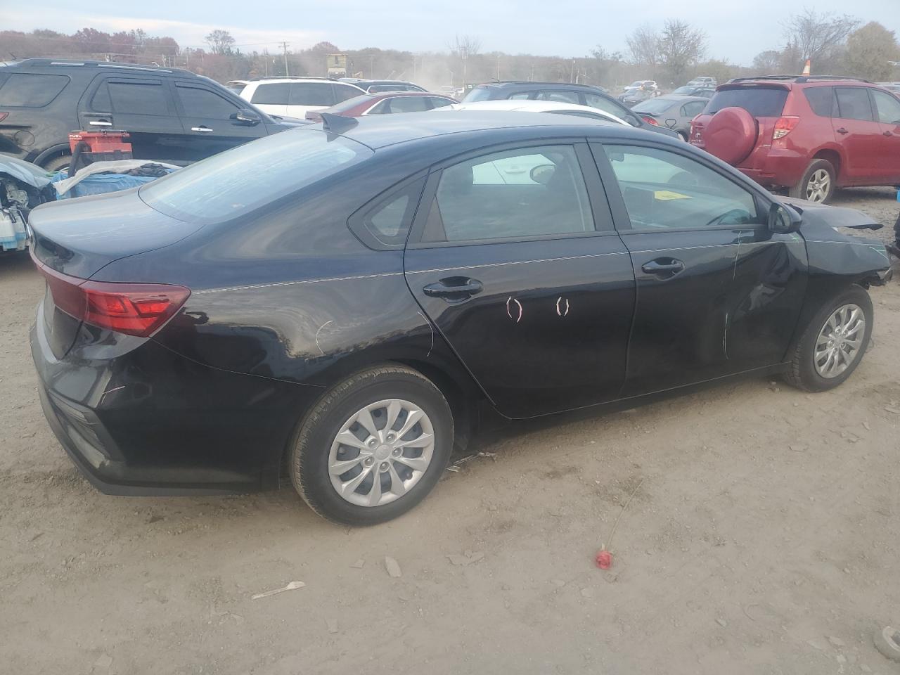 Image 3 of 2021 KIA FORTE FE 2021 with VIN 3KPF24AD5ME312535