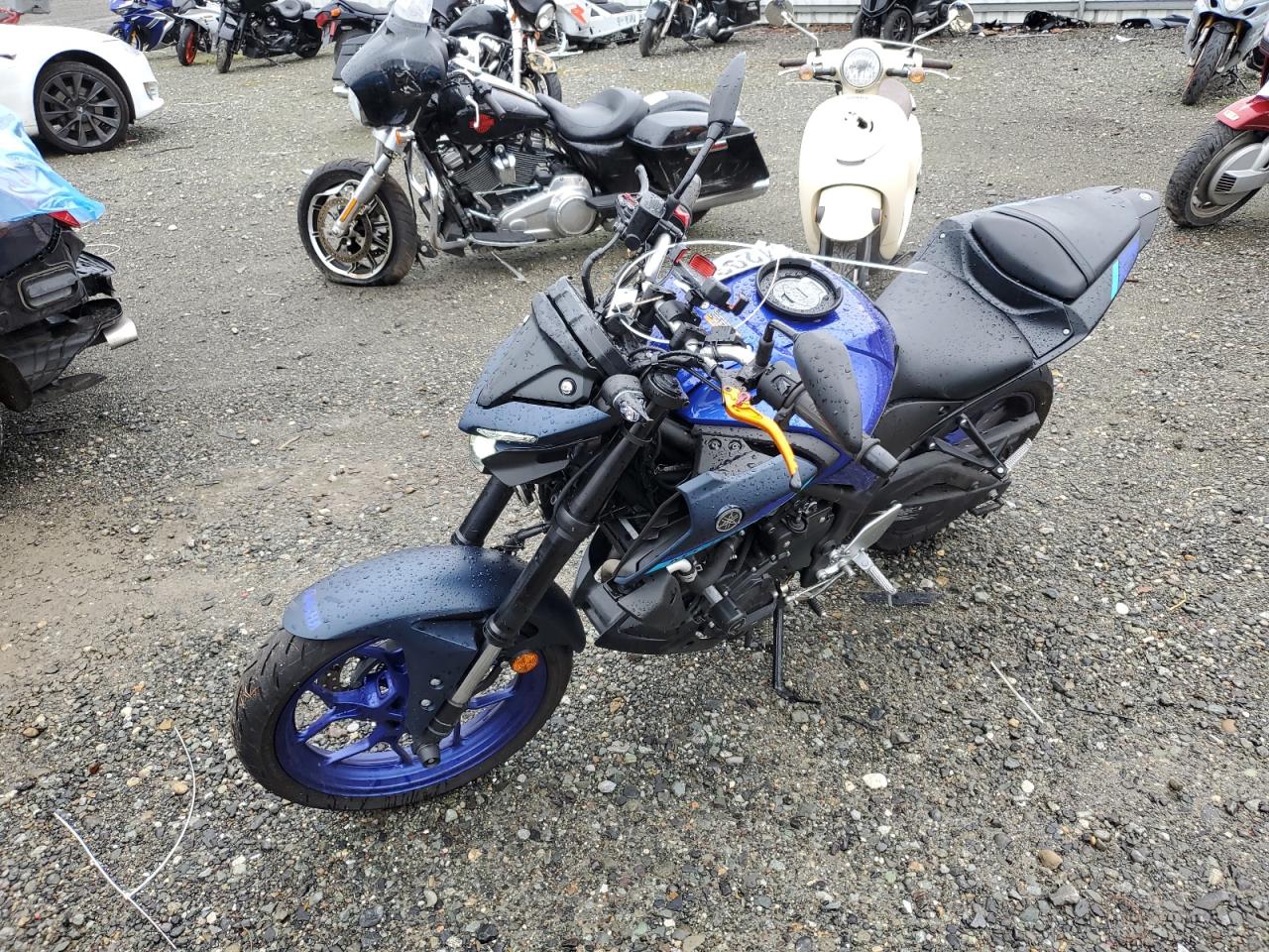 Obraz 2 z 2022 YAMAHA MT-03  2022 z VIN MH3RH20Y6NK008005