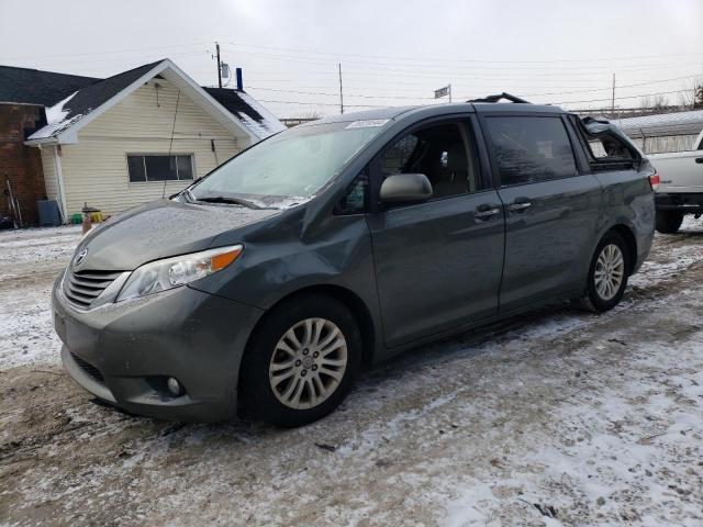Image 1 of 2013 TOYOTA SIENNA XLE 2013 with VIN 5TDYK3DC6DS333650