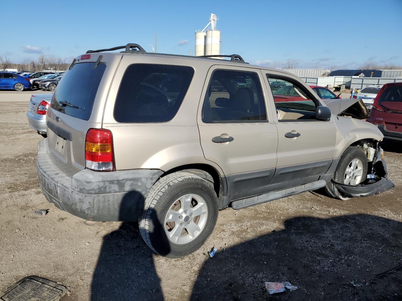 Image 3 of 2007 FORD ESCAPE XLT 2007 with VIN 1FMYU03Z37KB95930