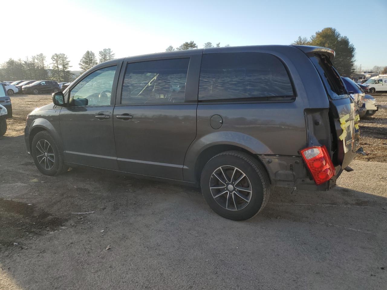 Image 2 of 2018 DODGE GRAND CARAVAN GT 2018 with VIN 2C4RDGEG6JR238422