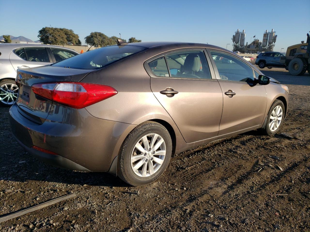 Изображение 3 2014 KIA FORTE LX 2014 с VIN KNAFX4A64E5179683