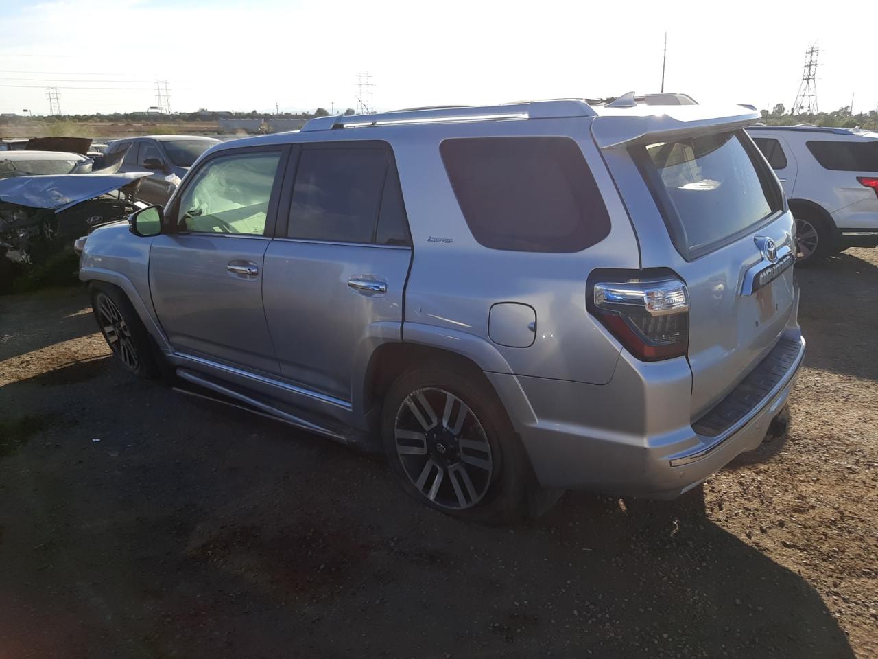Изображение 2 2014 TOYOTA 4RUNNER SR5 2014 с VIN JTEBU5JRXE5169987