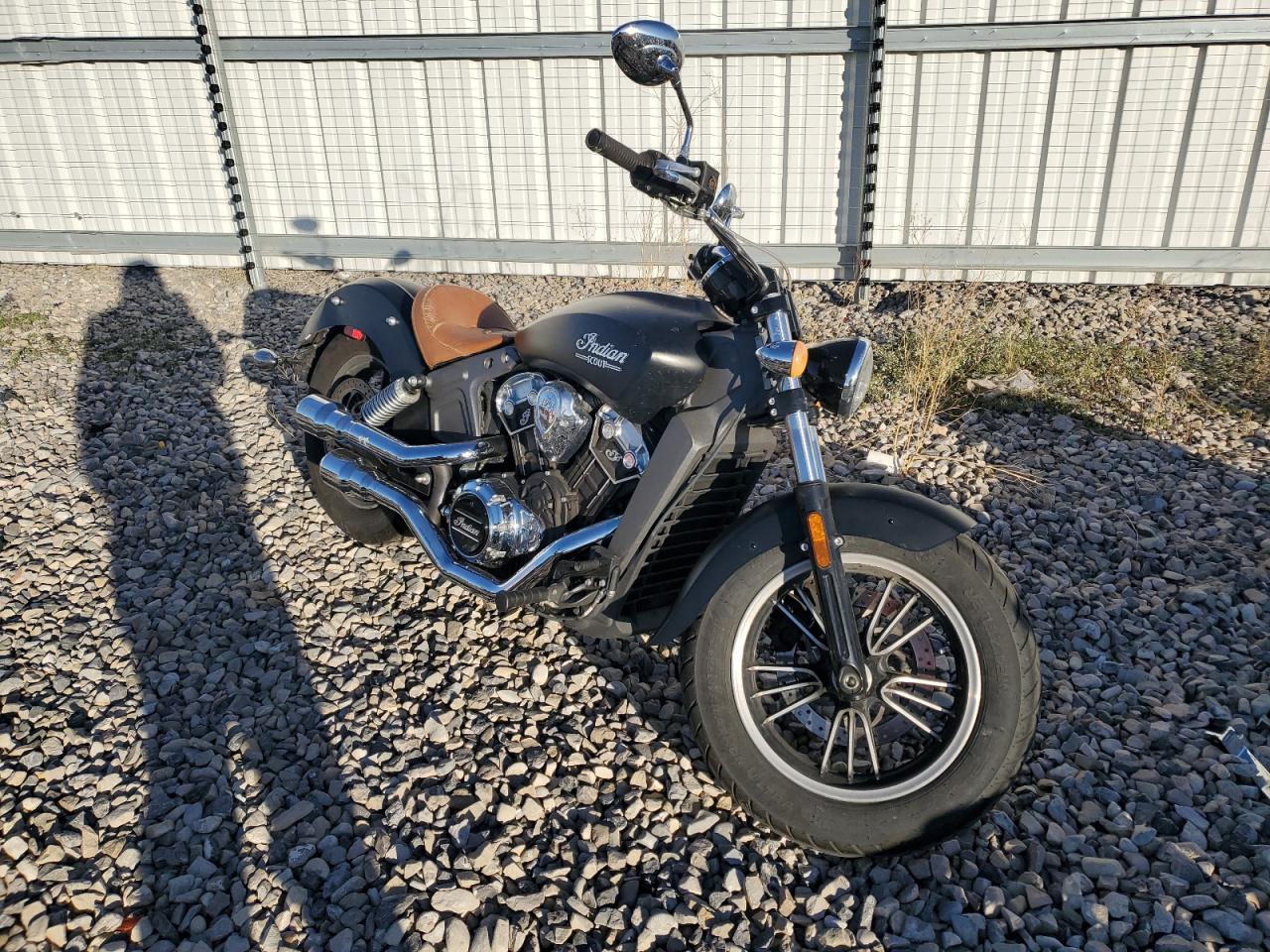 Obraz 1 z 2016 INDIAN MOTORCYCLE CO. SCOUT  2016 z VIN 56KMSB000G3112565