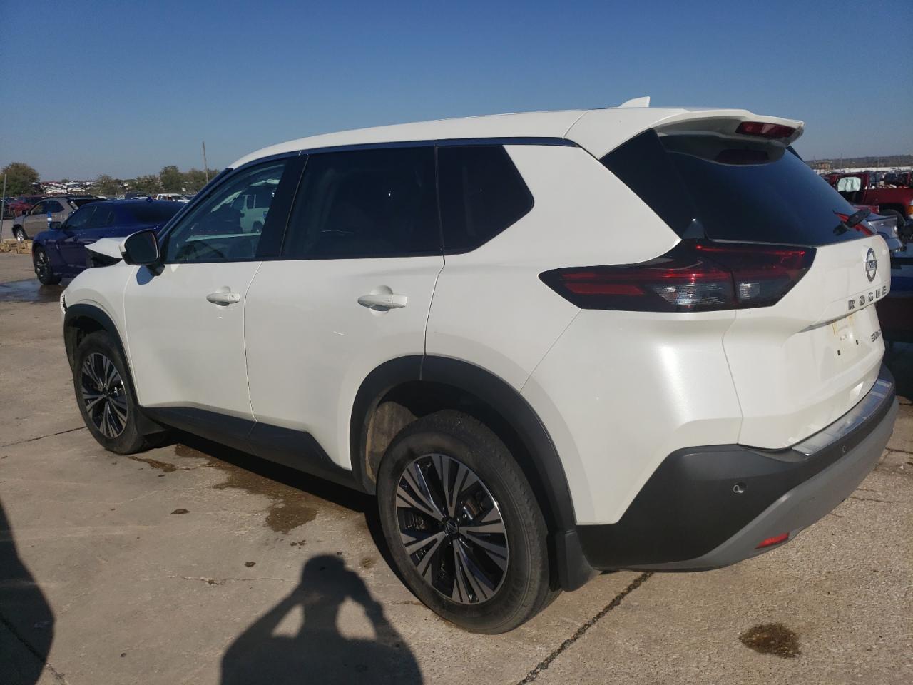 Image 2 of 2021 NISSAN ROGUE SV 2021 with VIN 5N1AT3BB0MC824236