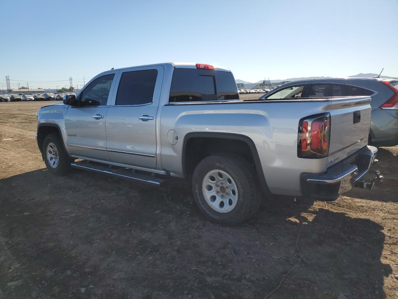 Изображение 2 2018 GMC SIERRA K1500 SLT 2018 с VIN 3GTU2NEC7JG146968
