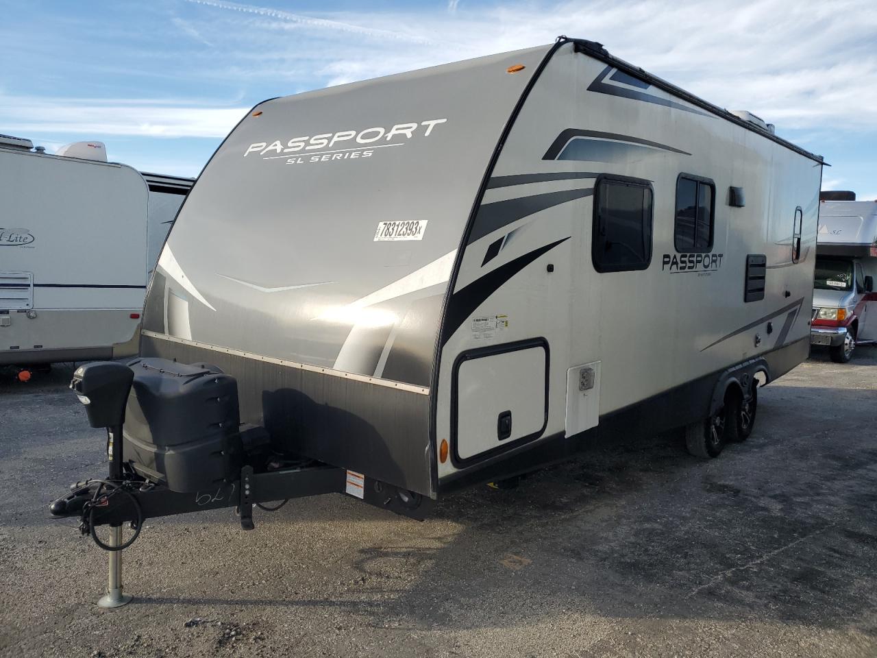 Изображение 2 2022 KEYSTONE PASSPORT S 2022 с VIN 4YDTPPJ28NK411527