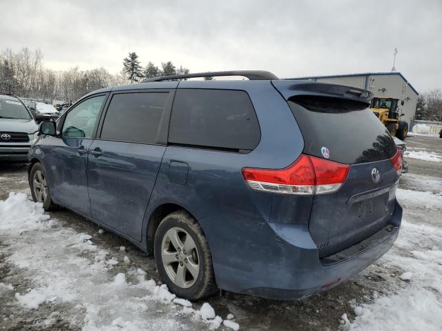 Obraz 2 z 2013 TOYOTA SIENNA LE 2013 z VIN 5TDKK3DC6DS328955