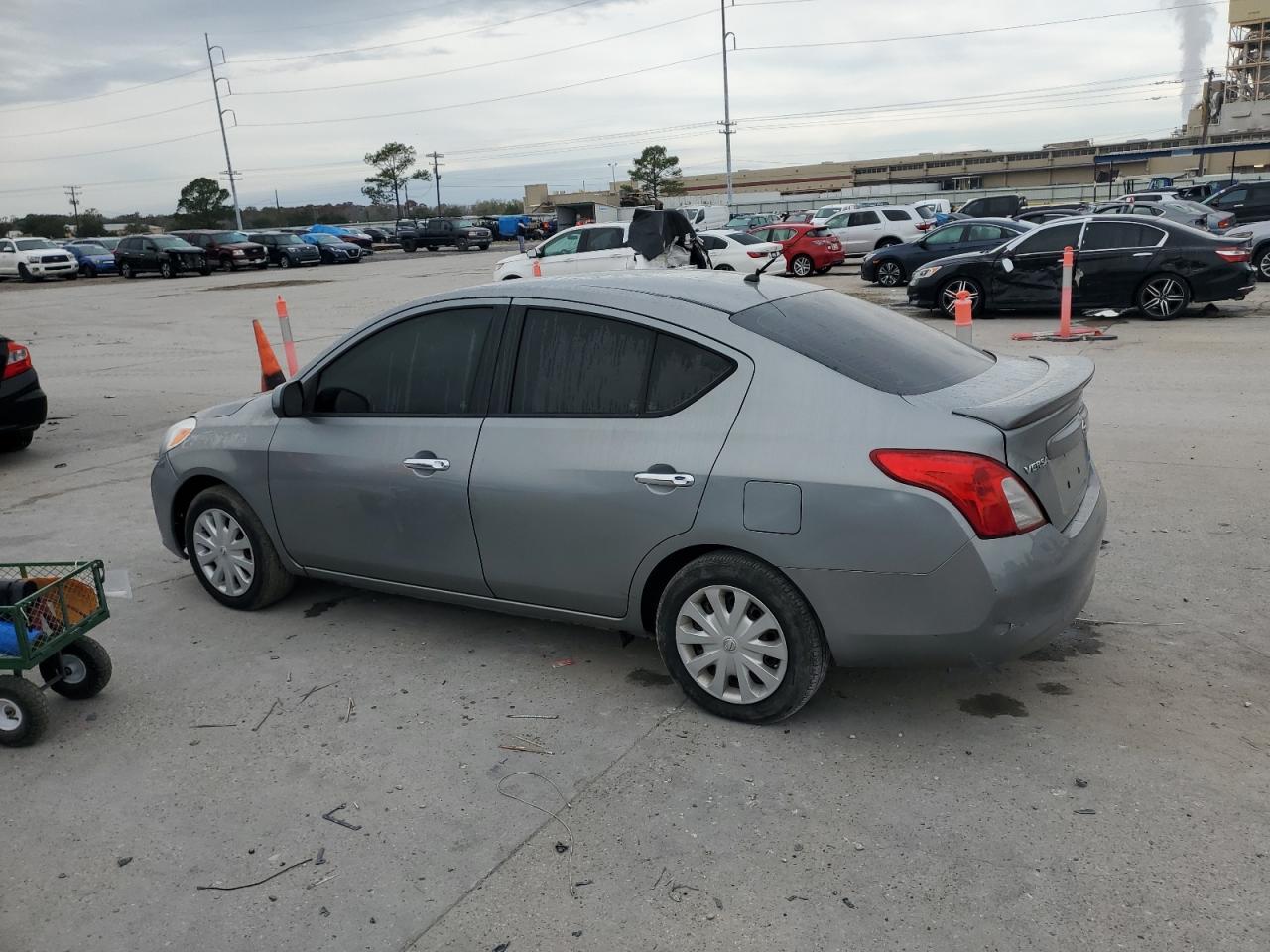 Изображение 2 2014 NISSAN VERSA S 2014 с VIN 3N1CN7AP6EL819949