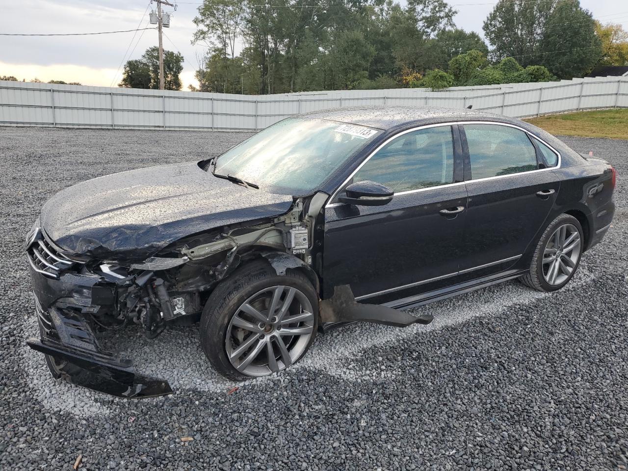 Obraz 1 z 2017 VOLKSWAGEN PASSAT R-LINE 2017 z VIN 1VWDT7A37HC068622
