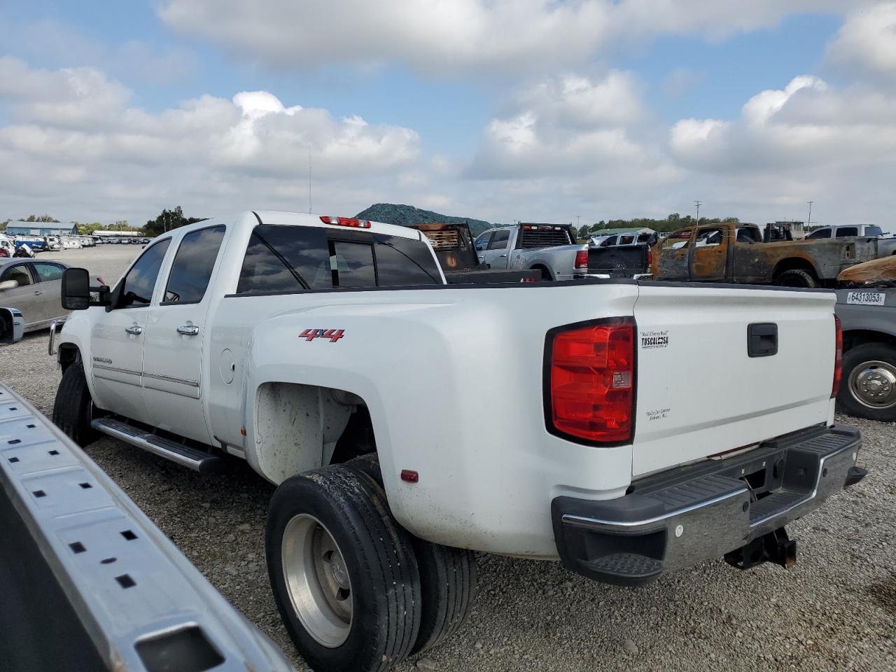 Изображение 3 2011 GMC SIERRA K3500 DENALI 2011 с VIN 1GT426C87BF255129