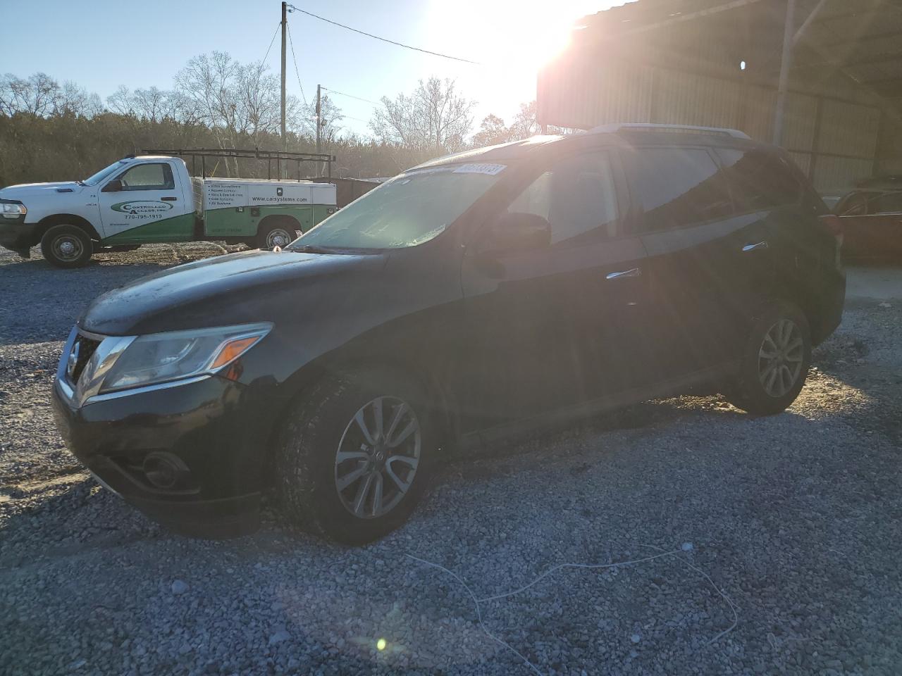 Image 1 of 2013 NISSAN PATHFINDER S 2013 with VIN 5N1AR2MN2DC608825