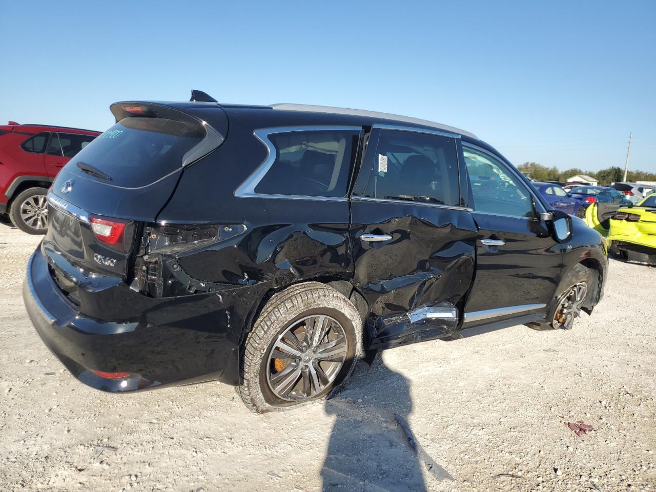 Image 3 of 2017 INFINITI QX60  2017 with VIN 5N1DL0MN5HC519002