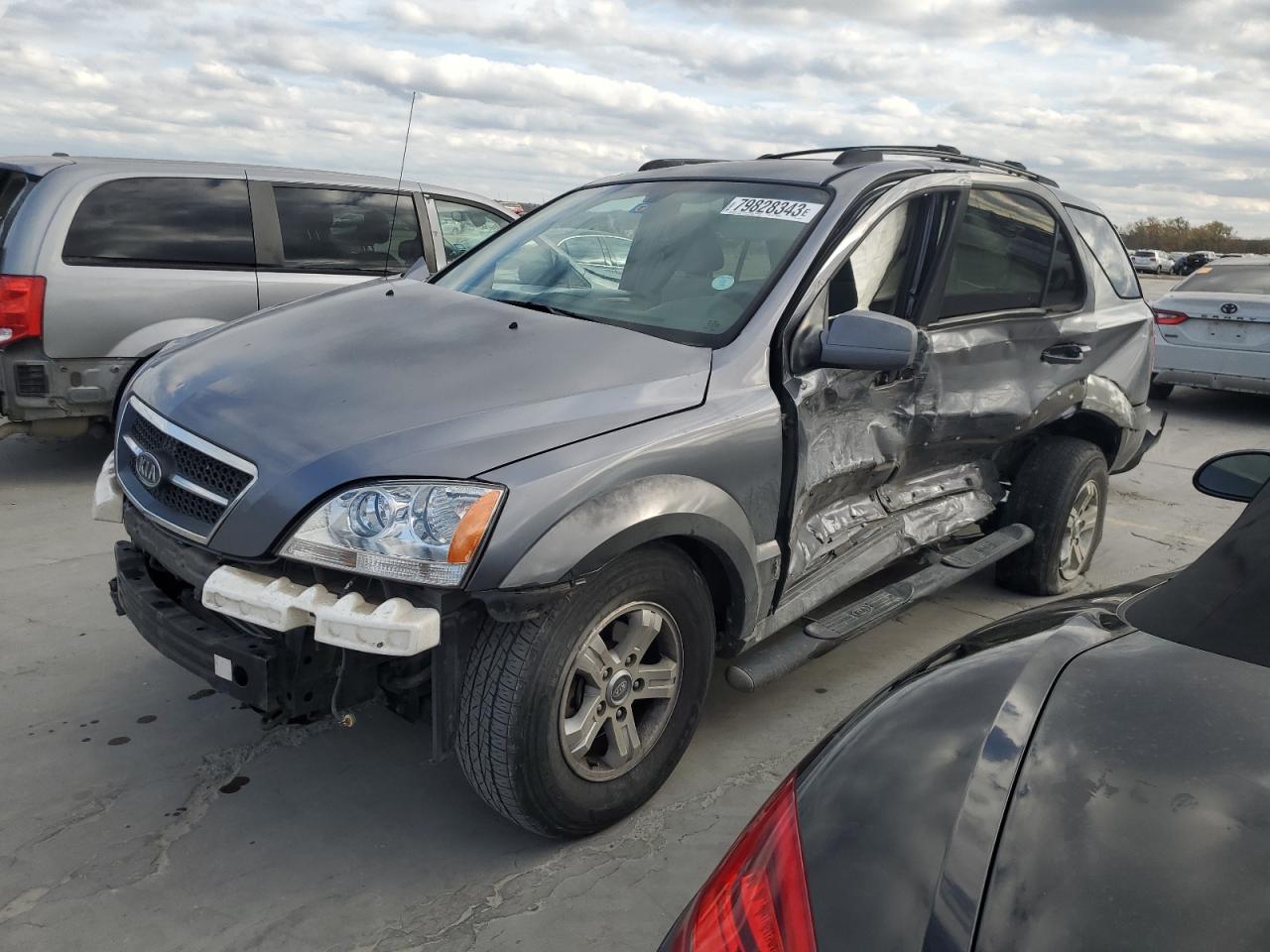 Image 1 of 2005 KIA SORENTO EX 2005 with VIN KNDJC733655438834