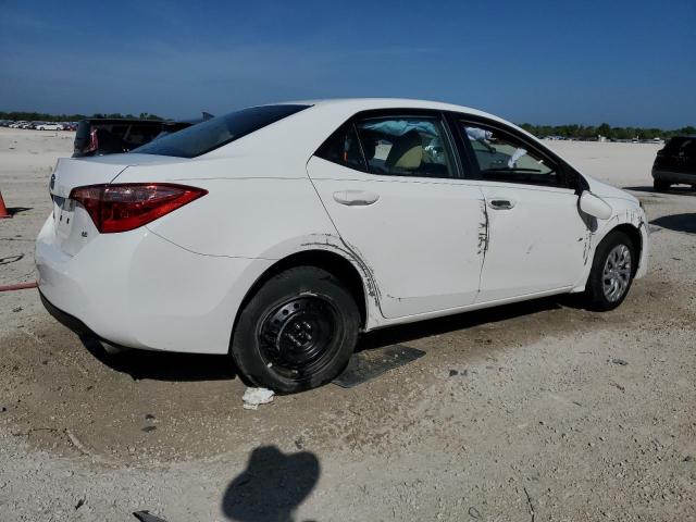 Obraz 3 z 2018 TOYOTA COROLLA L 2018 z VIN 5YFBURHE2JP808861