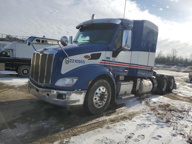 Изображение 2 2015 Peterbilt 579 2015 с VIN 1XPBDP9X8FD261799