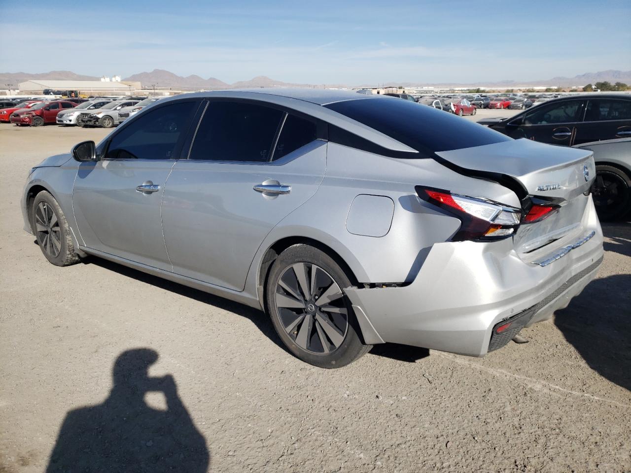 Изображение 2 2022 NISSAN ALTIMA SV 2022 с VIN 1N4BL4DV1NN350394