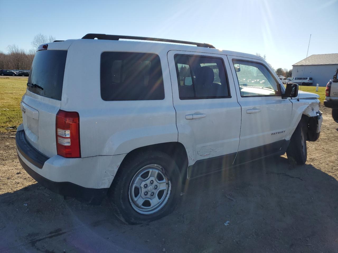 Obraz 3 z 2016 JEEP PATRIOT SPORT 2016 z VIN 1C4NJPBA6GD669328
