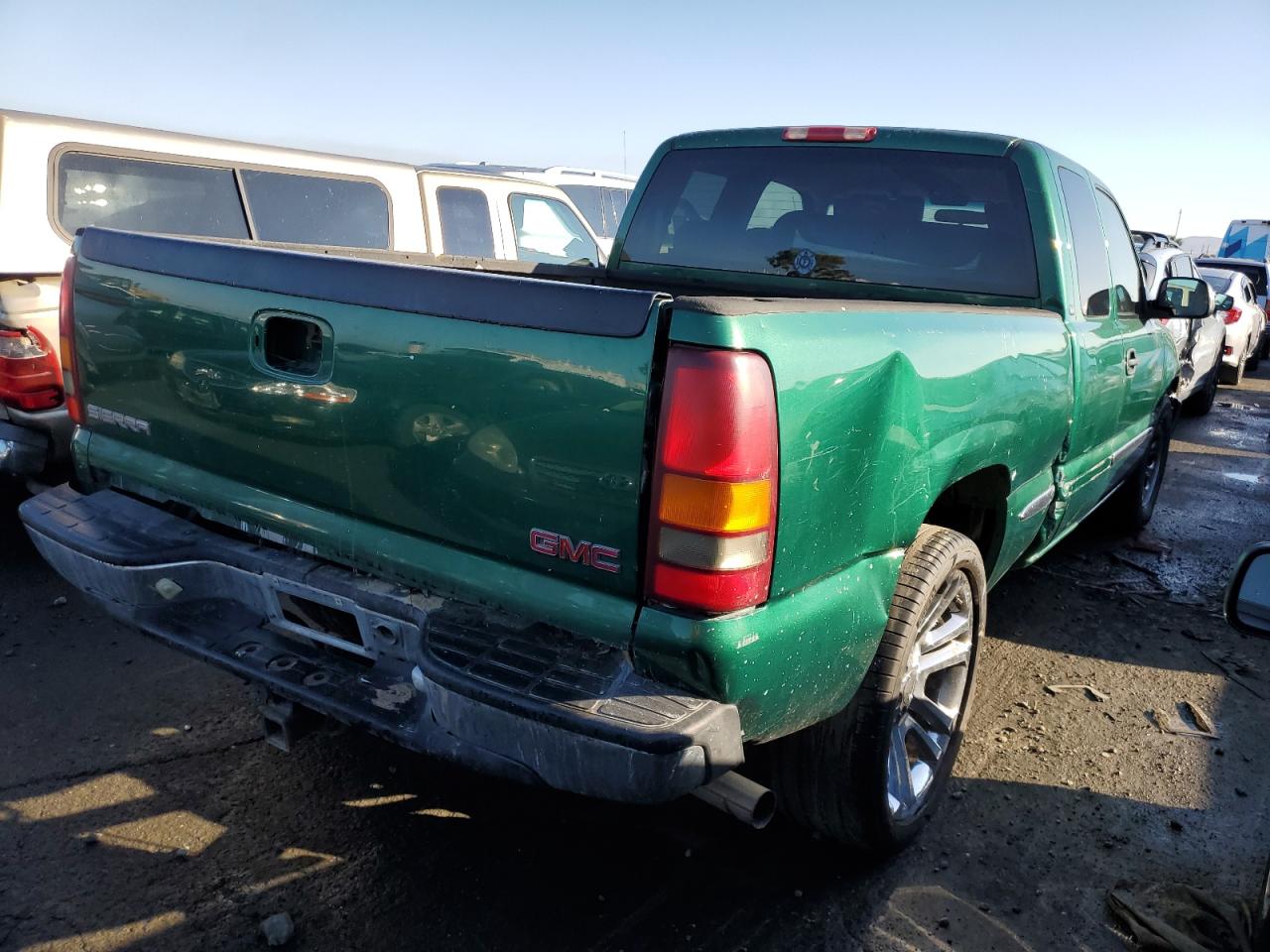 Obraz 3 z 1999 GMC NEW SIERRA C1500 1999 z VIN 2GTEC19T6X1500467