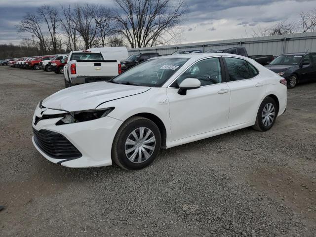 Image 1 of 2020 TOYOTA CAMRY LE 2020 with VIN 4T1C31AK2LU542932