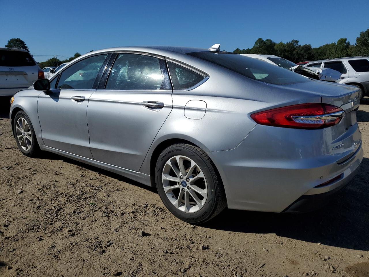 Image 2 of 2020 FORD FUSION SE 2020 with VIN 3FA6P0HD9LR184863