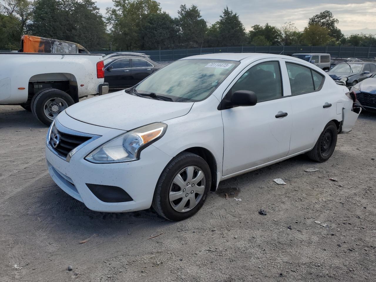 Obraz 1 z 2015 NISSAN VERSA S 2015 z VIN 3N1CN7AP6FL916957