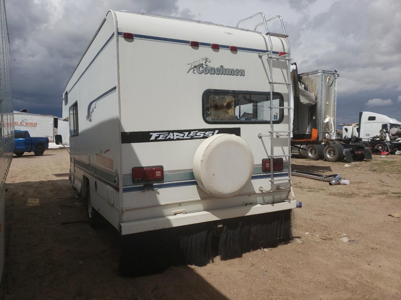 Image 2 of 1998 CHEVROLET EXPRESS G3500  1998 with VIN 1GBJG31J6W1043287