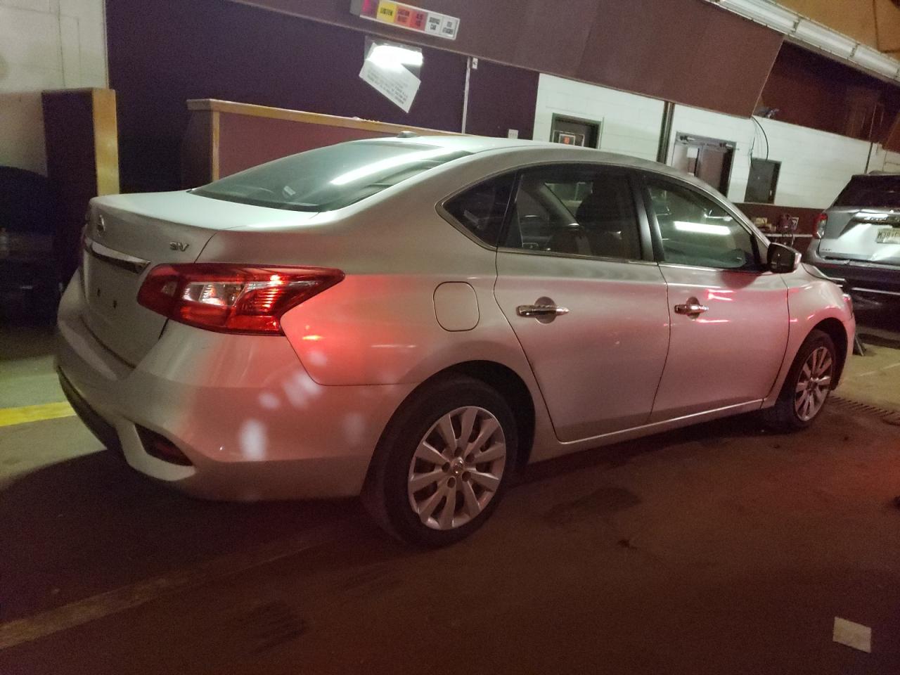 Изображение 3 2017 NISSAN SENTRA S 2017 с VIN 3N1AB7AP6HL668910