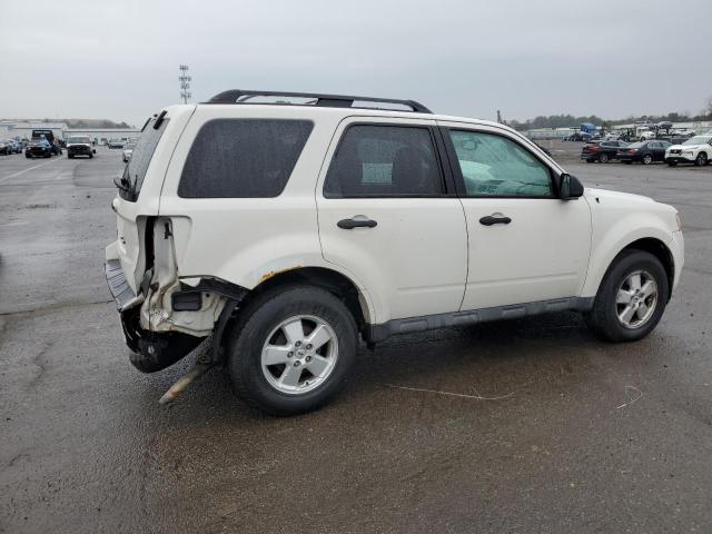 Obraz 3 z 2012 FORD ESCAPE XLT 2012 z VIN 1FMCU9D71CKA97209