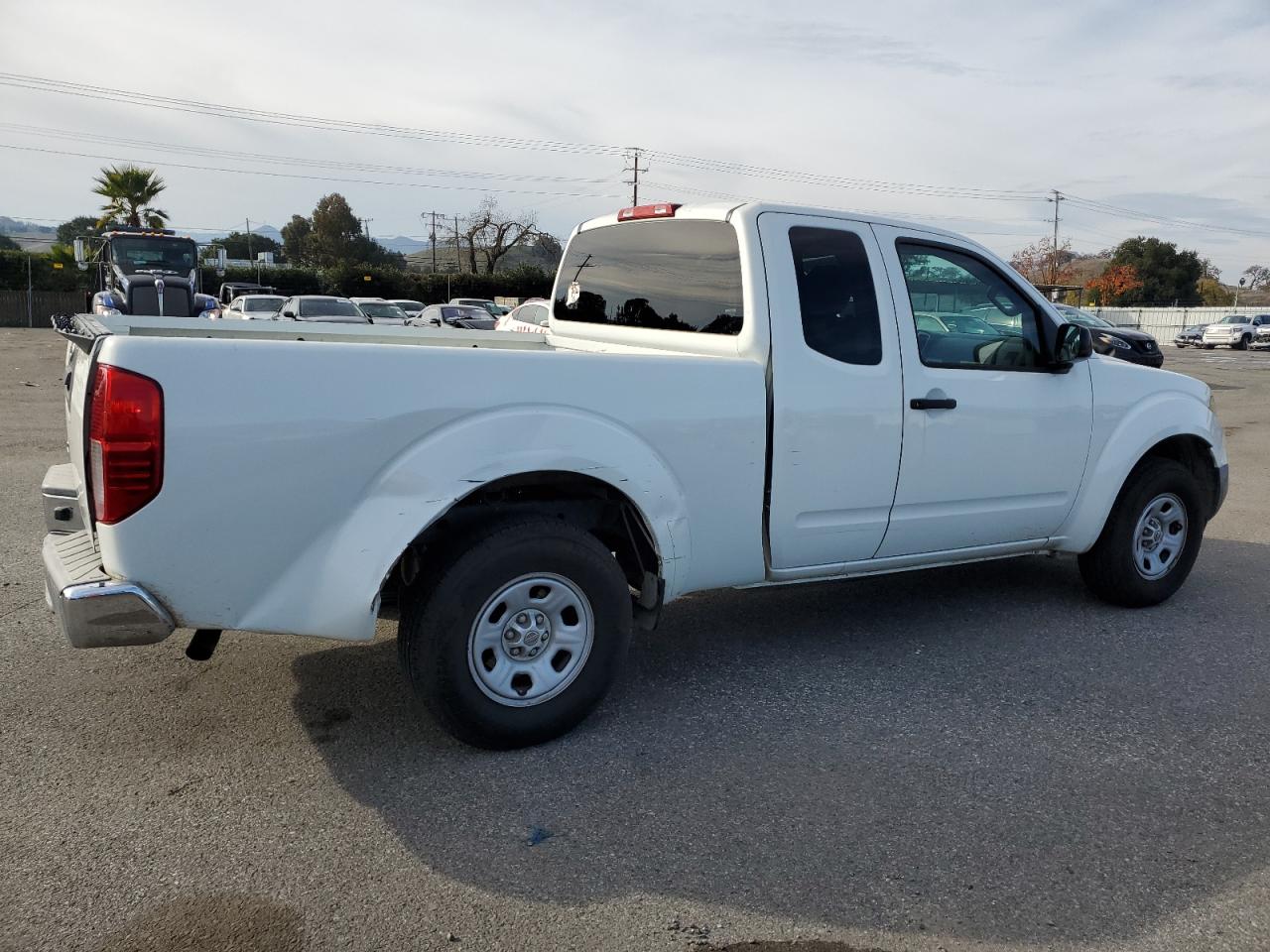 Image 3 of 2014 NISSAN FRONTIER S 2014 with VIN 1N6BD0CT0EN767244