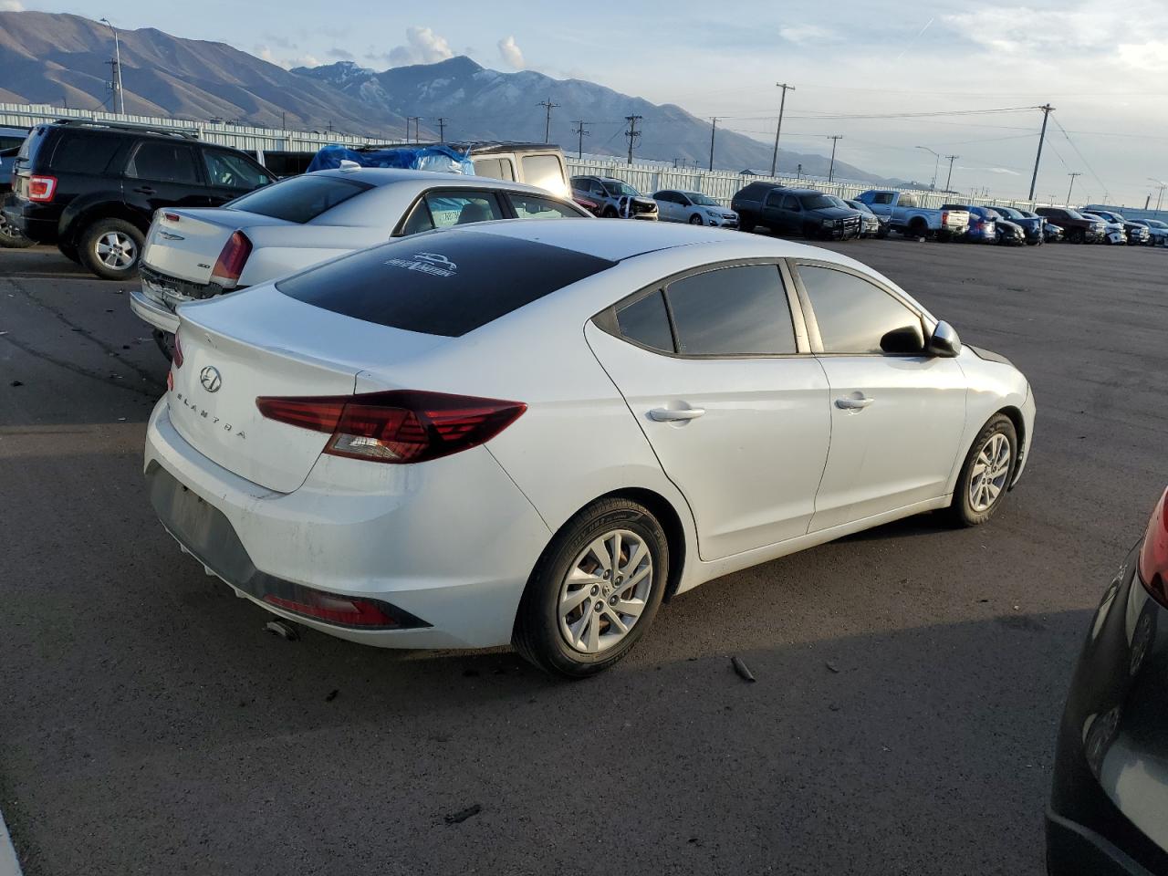 Image 3 of 2019 HYUNDAI ELANTRA SE 2019 with VIN 5NPD74LF5KH407130