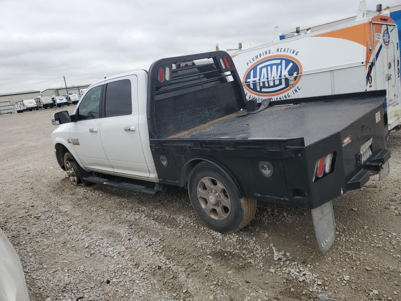 Изображение 2 2018 RAM 2500 SLT 2018 с VIN 3C6UR5DL1JG406544