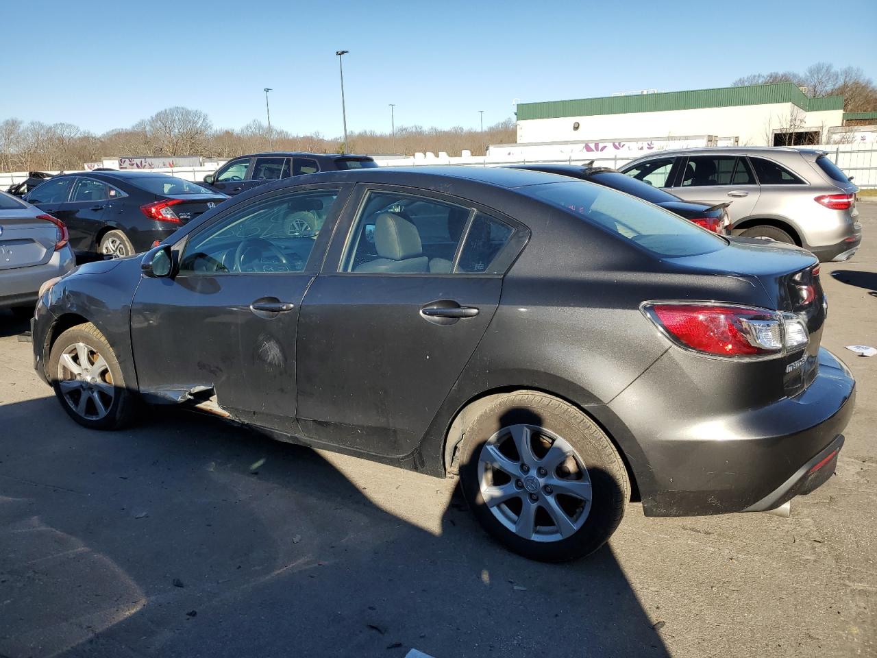 Изображение 2 2011 MAZDA 3 I 2011 с VIN JM1BL1VG0B1361561