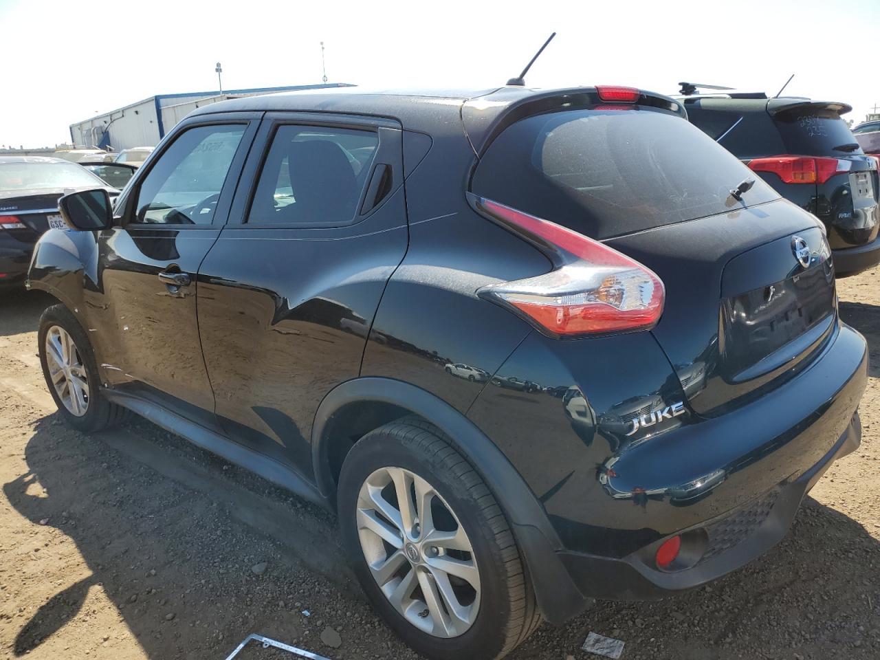 Image 2 of Nissan Juke S 2015 with VIN JN8AF5MV2FT561771