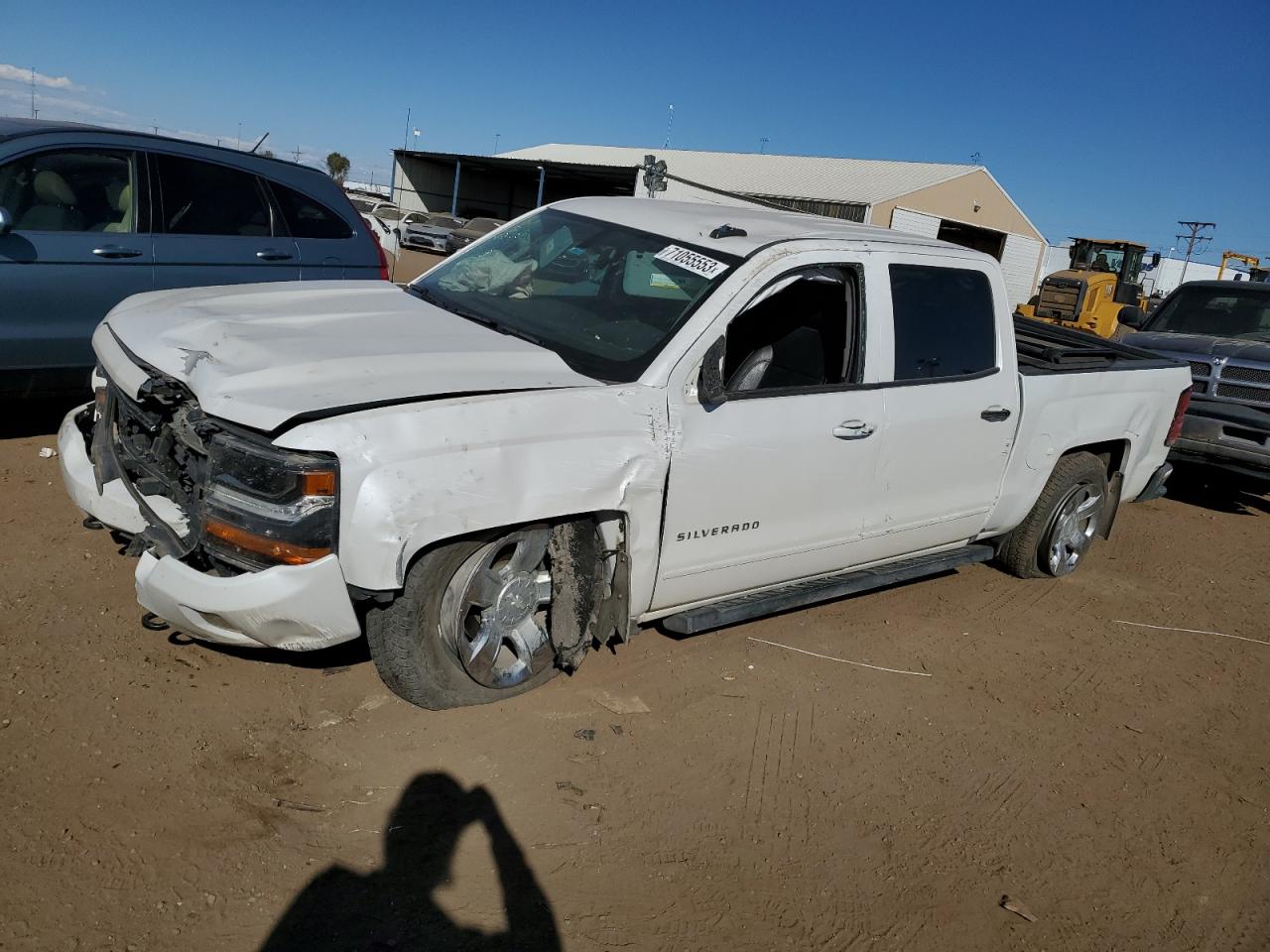 Obraz 1 z 2017 CHEVROLET SILVERADO K1500 LT 2017 z VIN 3GCUKREC6HG345690