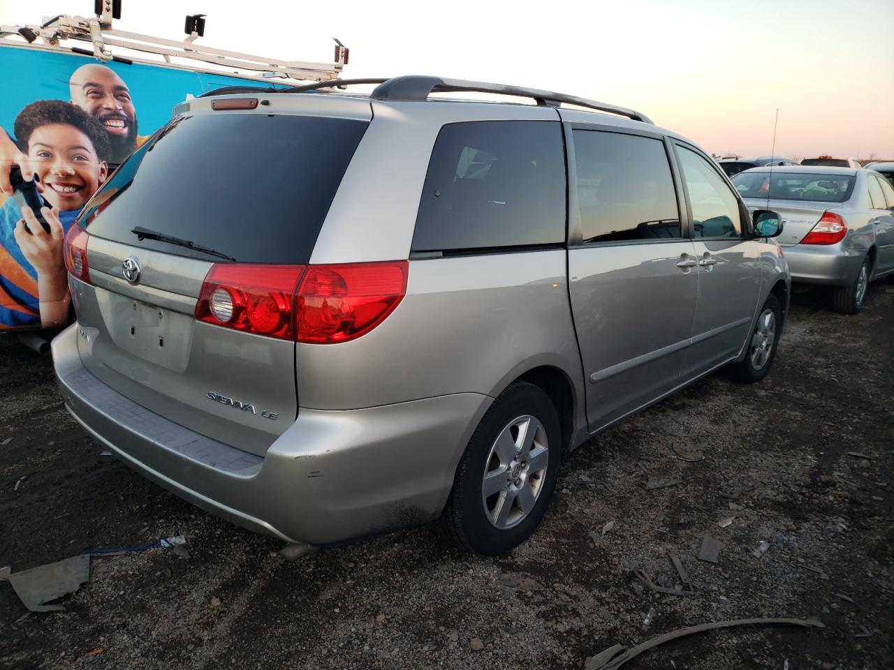 Obraz 3 z 2006 TOYOTA SIENNA CE 2006 z VIN 5TDZA23C26S504724
