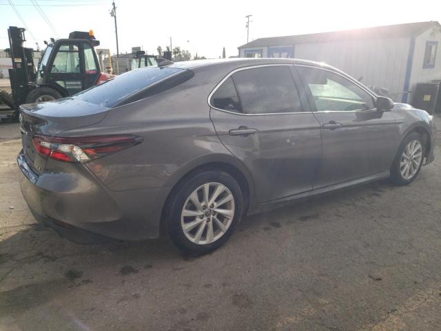 Image 3 of 2022 TOYOTA CAMRY LE 2022 with VIN 4T1R11AK7NU687127