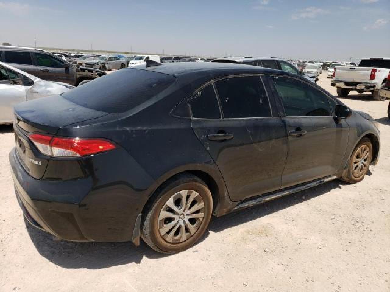 Изображение 3 2020 TOYOTA COROLLA LE 2020 с VIN JTDEBRBE3LJ006659
