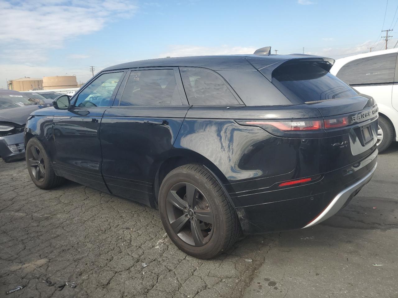 Image 2 of 2020 LAND ROVER RANGE ROVER VELAR R-DYNAMIC S 2020 with VIN SALYK2EX9LA258927