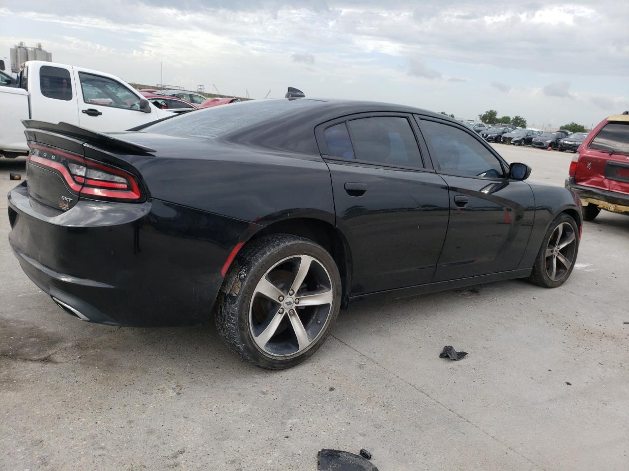 Obraz 3 z 2017 DODGE CHARGER SXT 2017 z VIN 2C3CDXHG7HH667431
