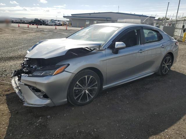Obraz 1 z 2020 TOYOTA CAMRY SE 2020 z VIN 4T1G11AK7LU871634
