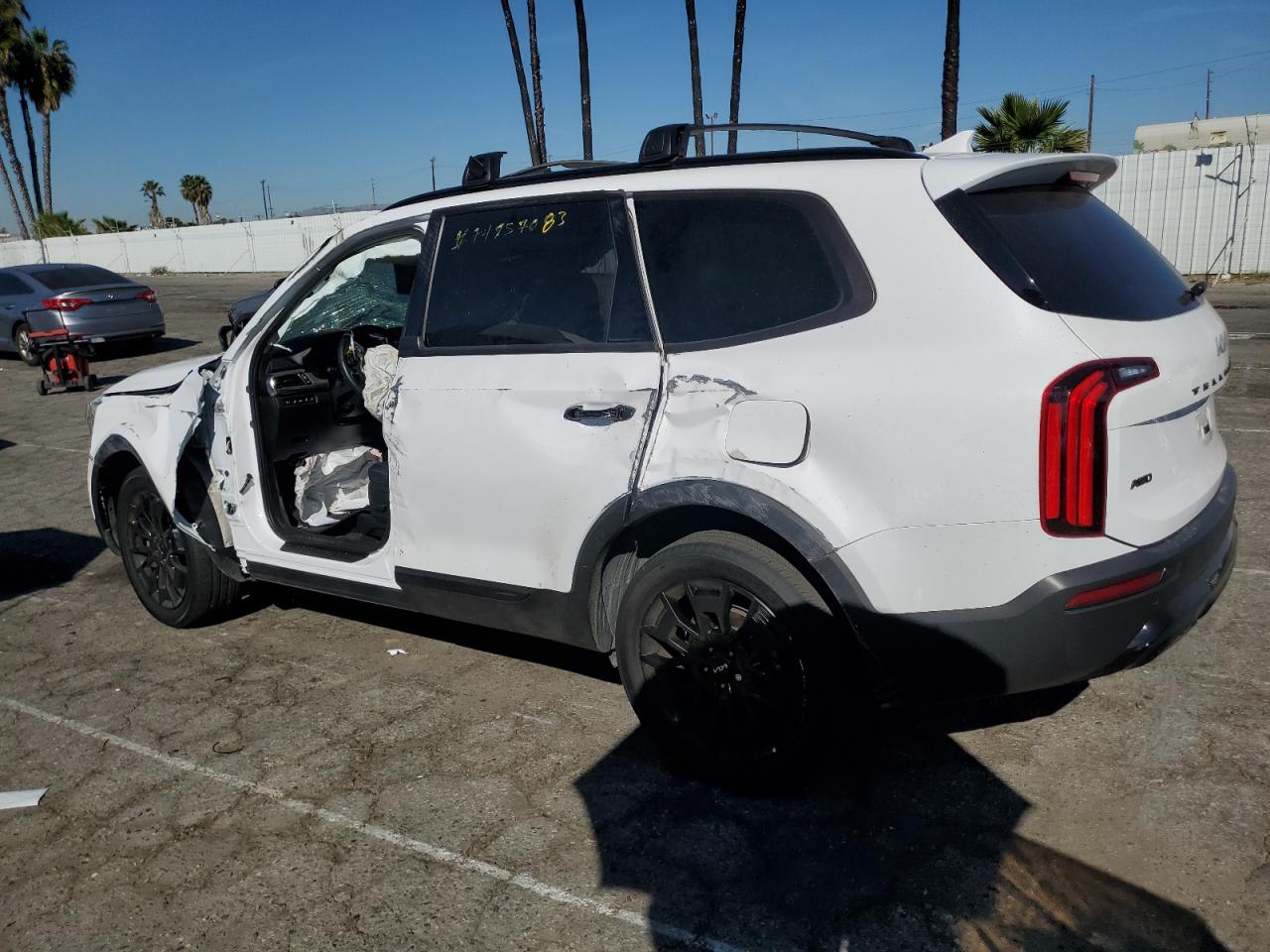 Obraz 2 z 2022 KIA TELLURIDE EX 2022 z VIN 5XYP3DHC1NG258489