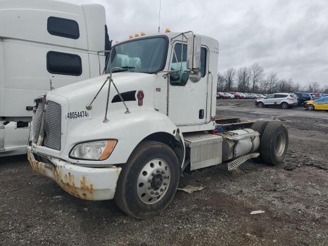 Image 2 of 2017 KENWORTH CONSTRUCTION T370 2017 with VIN 2XKHAJ7X8HM156475