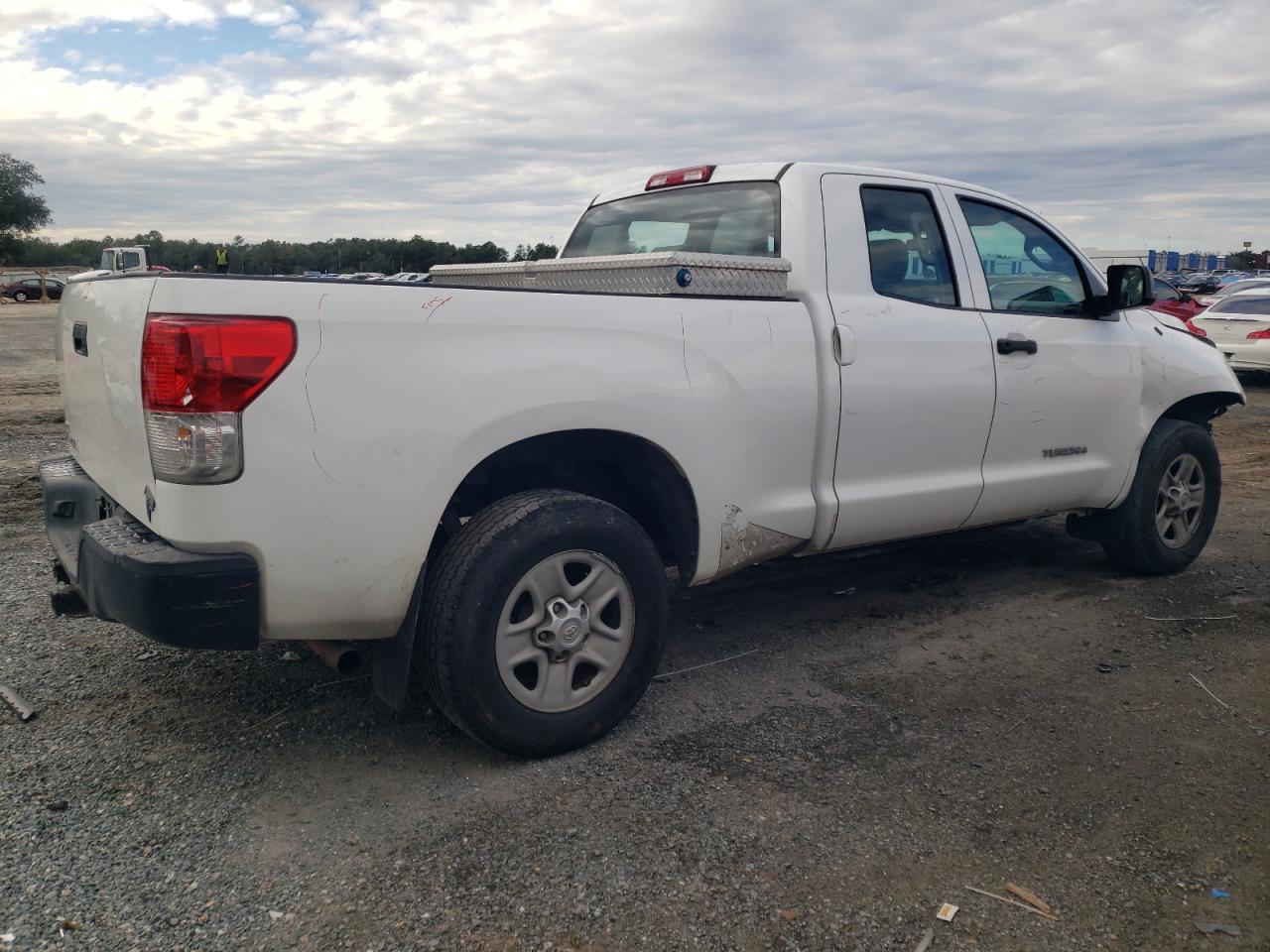 Obraz 3 z 2013 TOYOTA TUNDRA DOUBLE CAB SR5 2013 z VIN 5TFRU5F13DX029160
