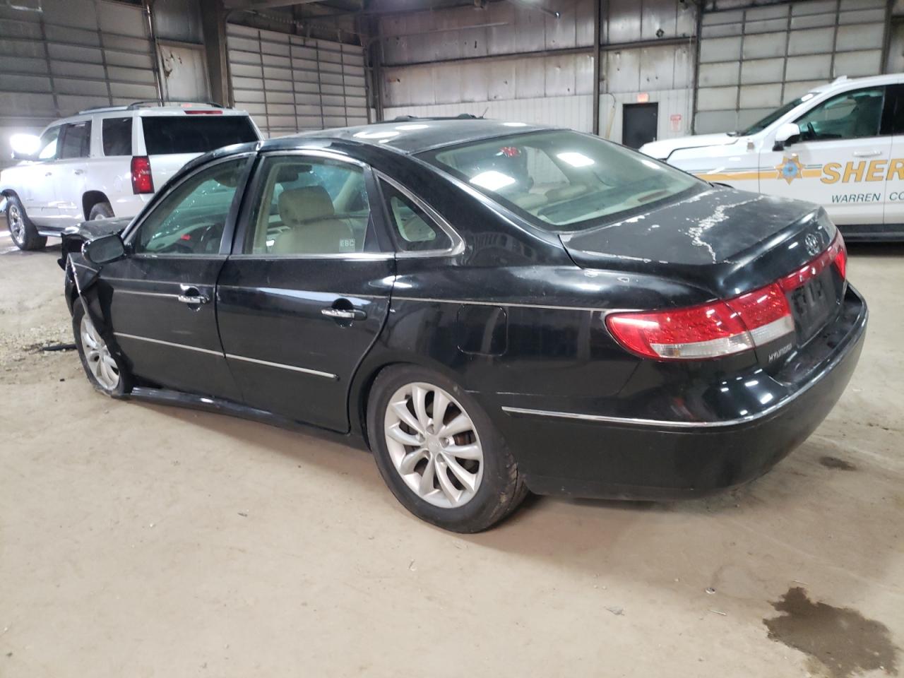 Image 2 of 2006 HYUNDAI AZERA SE 2006 with VIN KMHFC46F36A132026