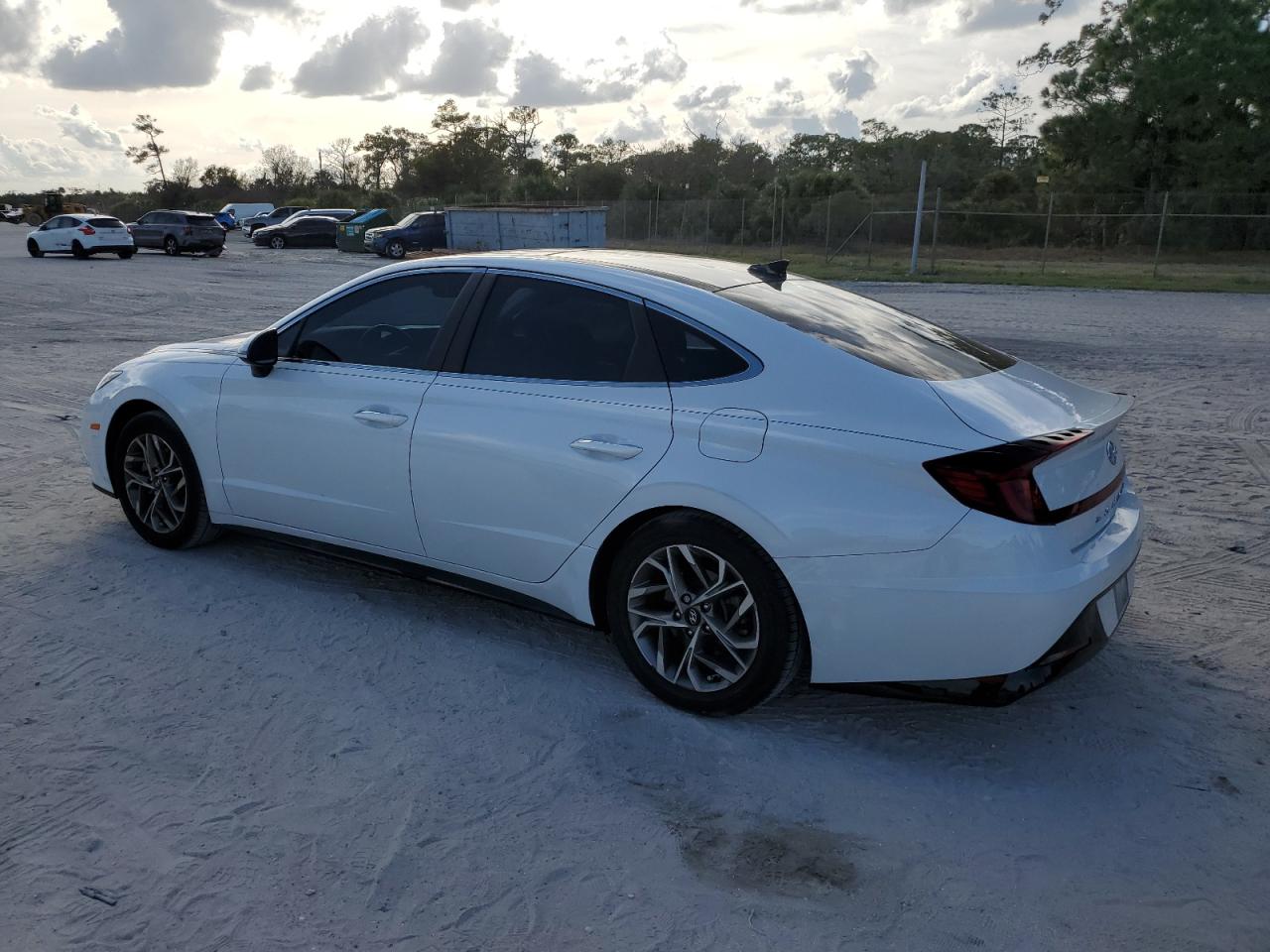 Image 2 of 2021 HYUNDAI SONATA SEL 2021 with VIN 5NPEF4JAXMH102613