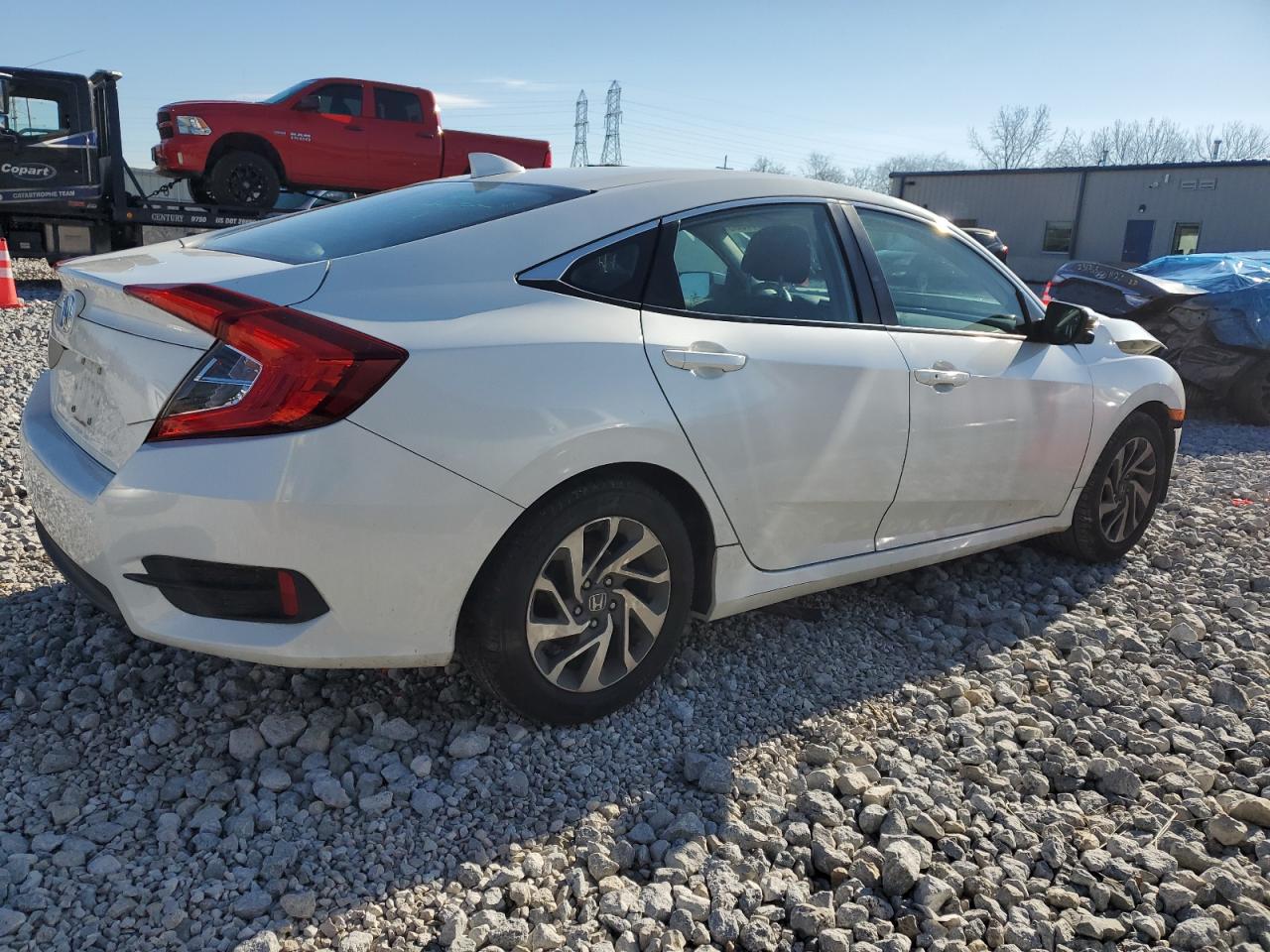 Изображение 3 2018 HONDA CIVIC EX 2018 с VIN 19XFC2F76JE024605
