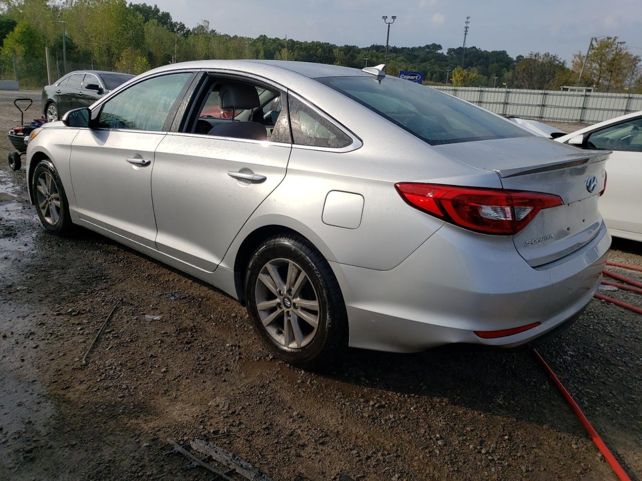 Изображение 2 2015 HYUNDAI SONATA SE 2015 с VIN 5NPE24AF5FH048762