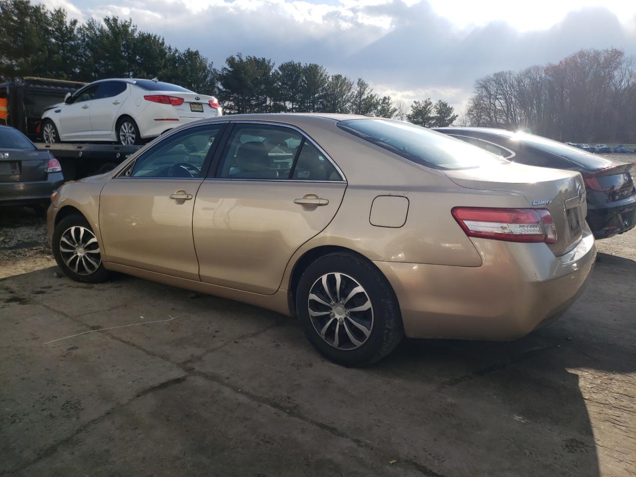 Изображение 2 2016 TOYOTA CAMRY LE 2016 с VIN 4T1BF1FK9GU217373